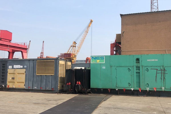 东城街道发电机出租空气滤清器的清洁频率是多少？
