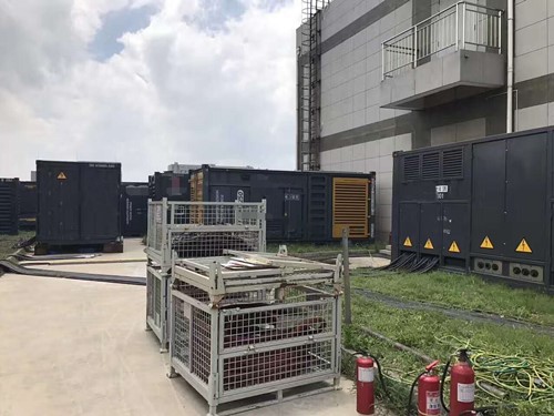 东城街道除了定期检查，还有哪些方法可以及时发现接触式转速表探头的磨损？